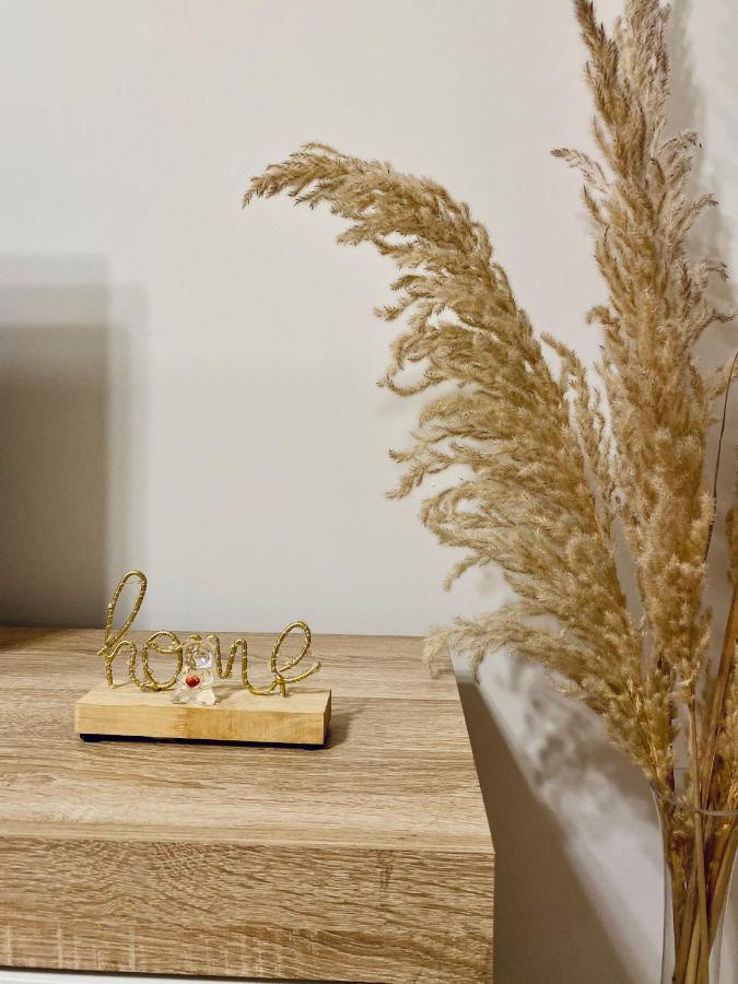 Jolie Center Apartment Тирана Екстериор снимка